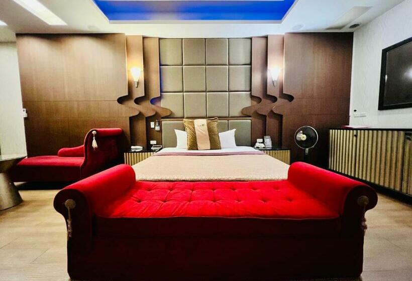 اتاق سوپریور, Motel Fabulous
