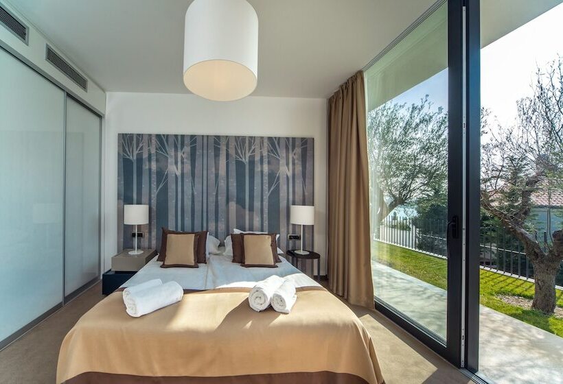 2 Bedroom Apartment Side Sea View, Golden Rays Luxury Apartments