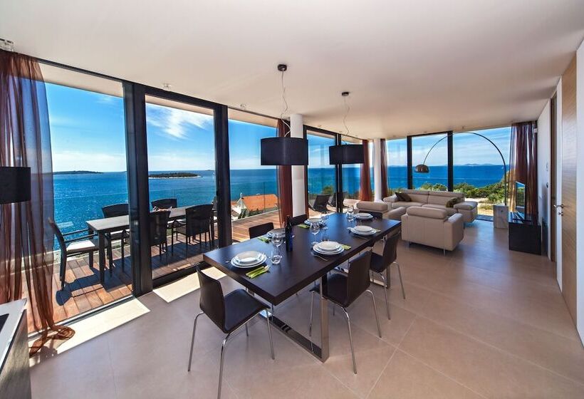 , Golden Rays Luxury Apartments