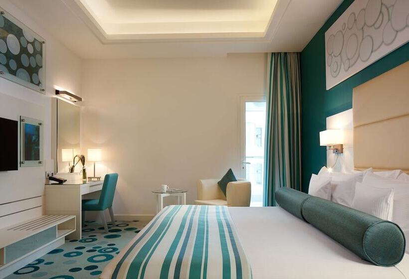 Városra Néző Suite, Golden Tulip Downtown Abu Dhabi