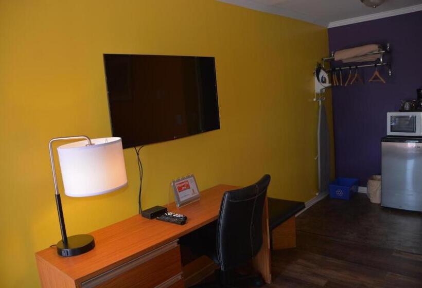 带2个双人床的标准工作室, Harmony Inn