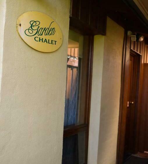 샬레, Clarendon Chalets
