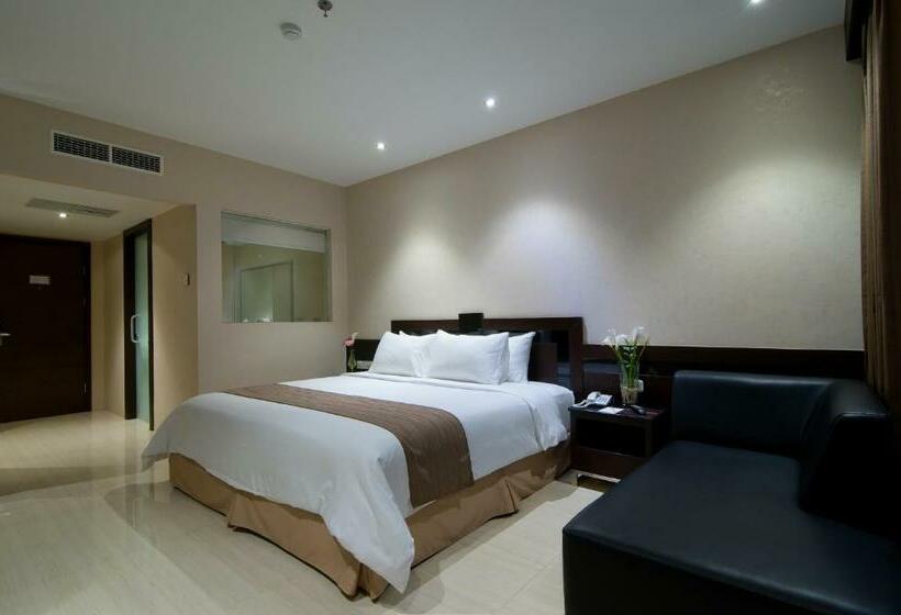 Quarto Deluxe Cama King, Aria Gajayana