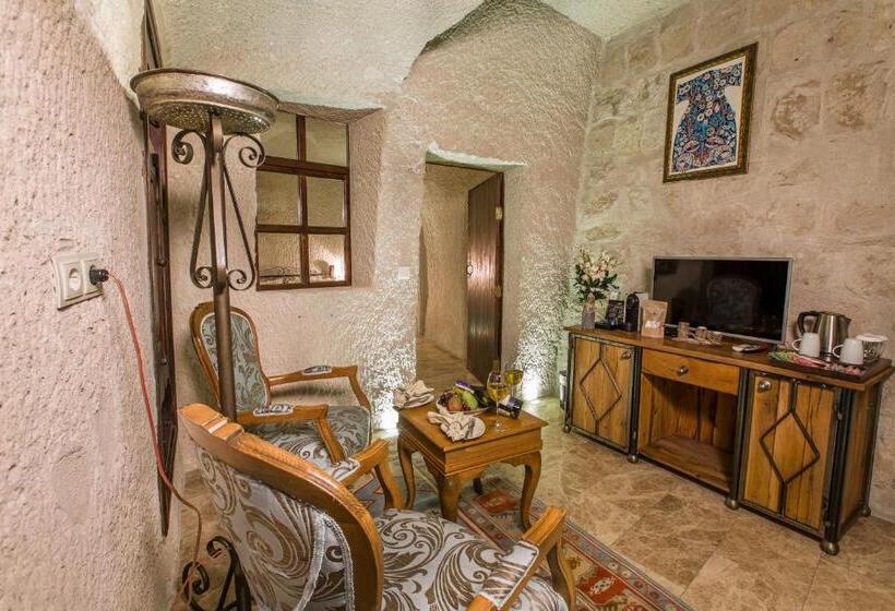 سوئیت راحتی, Imperial Cave Suites & Spa