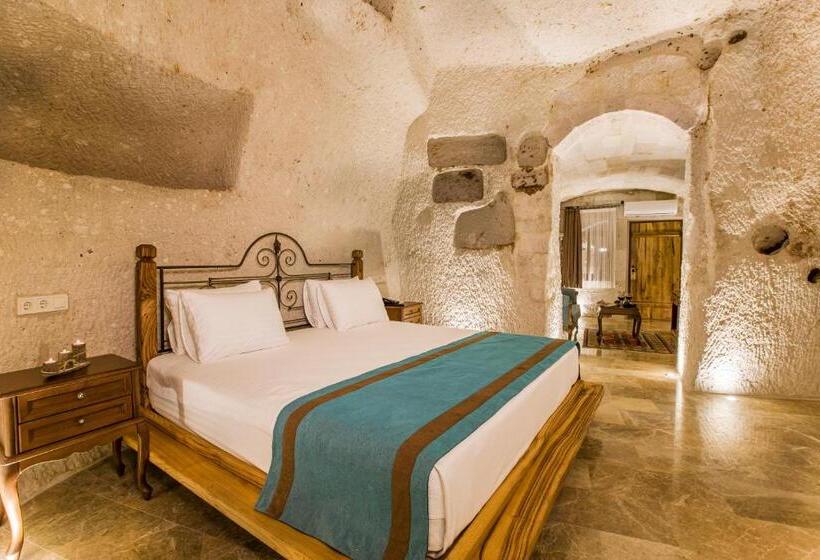 سوئیت با تخت بزرگ, Imperial Cave Suites & Spa