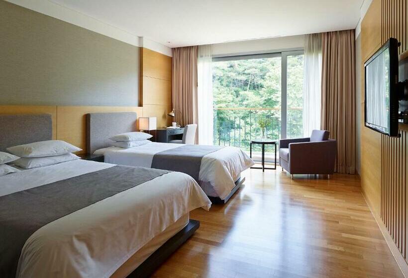 Номер Deluxe, The Suites Hotel Namwon