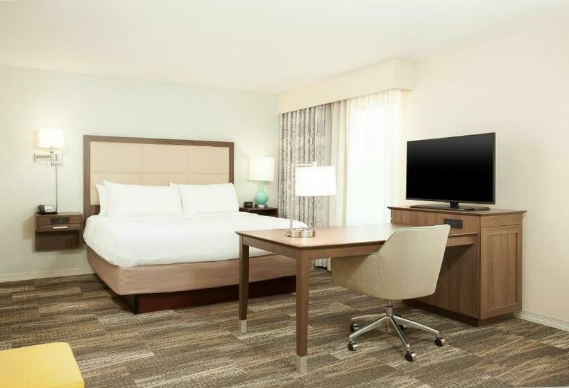 Люкс Кровать Кинг, Hampton Inn & Suites Niles/warren