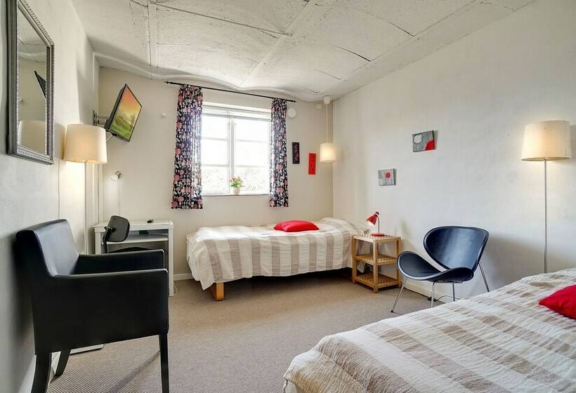 バス共有のスタンダードルーム, Motel Herning