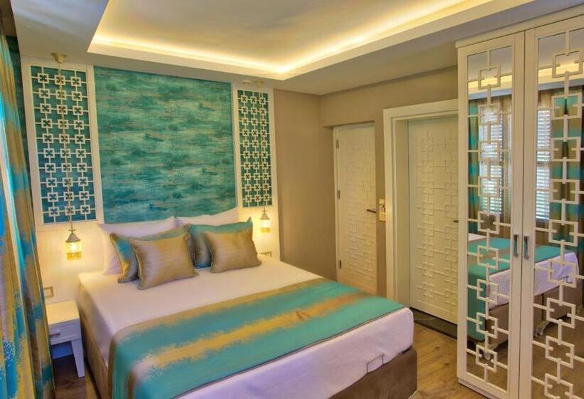 Standard Triple Room, Route Hotel Kaleici   Adult Only
