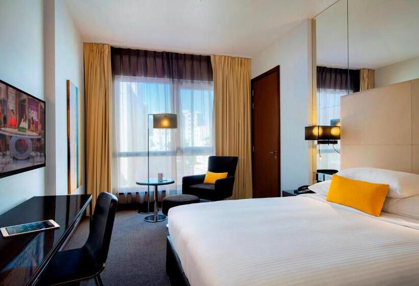سوییت جونیور, Centro Capital Doha By Rotana