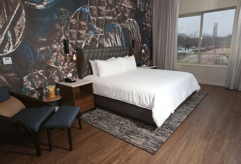 Suite med Balkon, Indigo Naperville Riverwalk, An Ihg