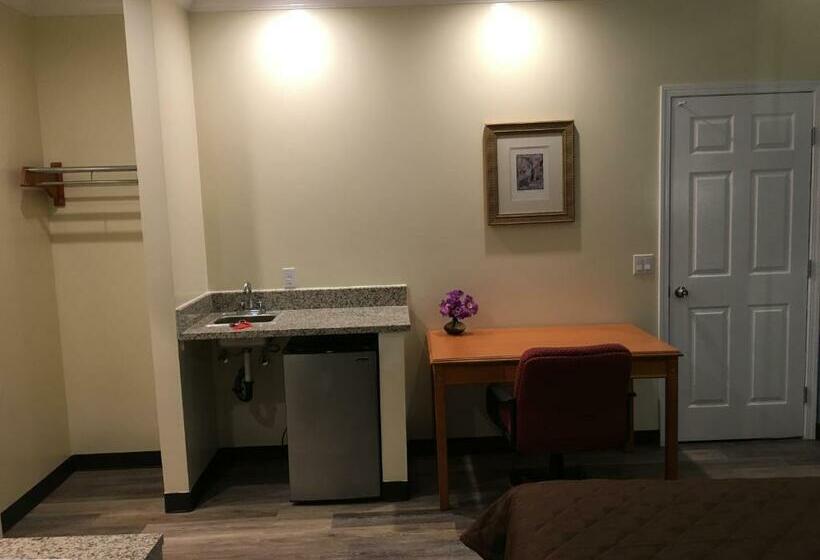 스위트, Lincoln Park Motel