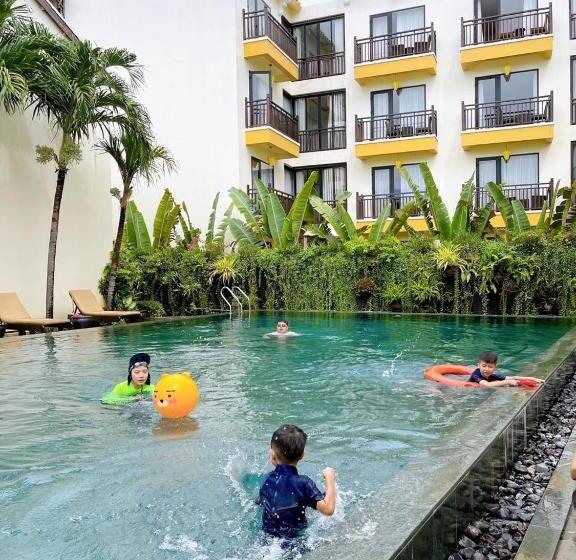 带阳台的豪华间, Silkotel Hoi An