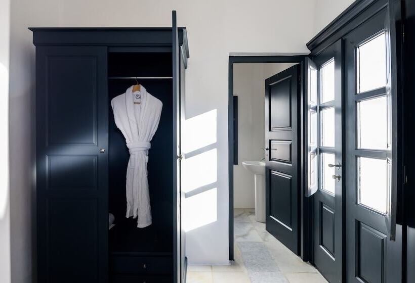 Полулюкс, Firalia, Casa In Rock Suites