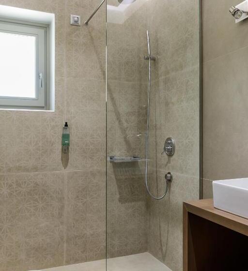 جناح مزود بتراس, Margazi Areopolis Luxury Rooms