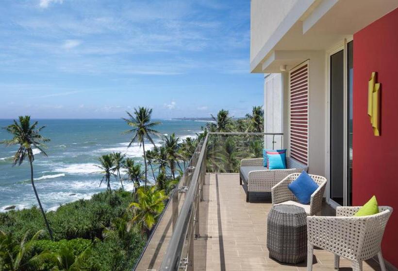 Люкс Вид на Море, Radisson Blu Resort Galle