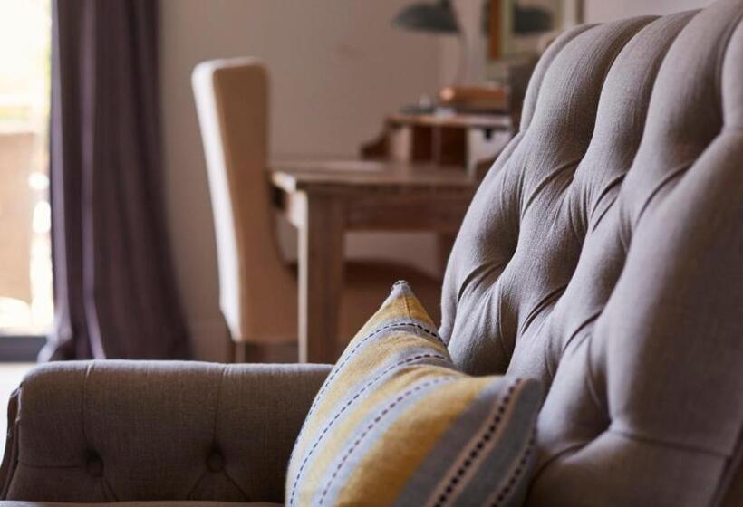 Номер Стандарт, The Swan, Streatley, Berkshire