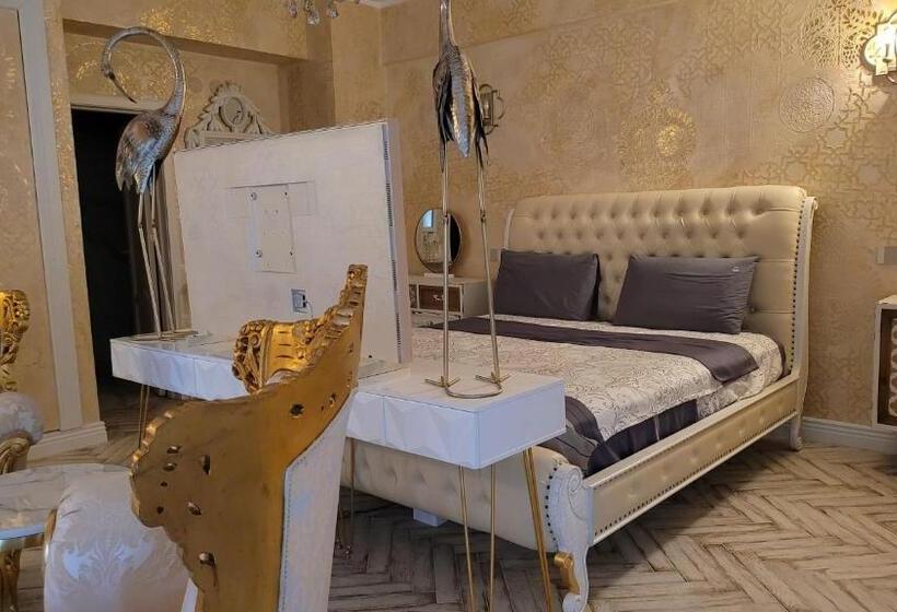 Deluxe Suite King Bed, Terrace Suites Iasi