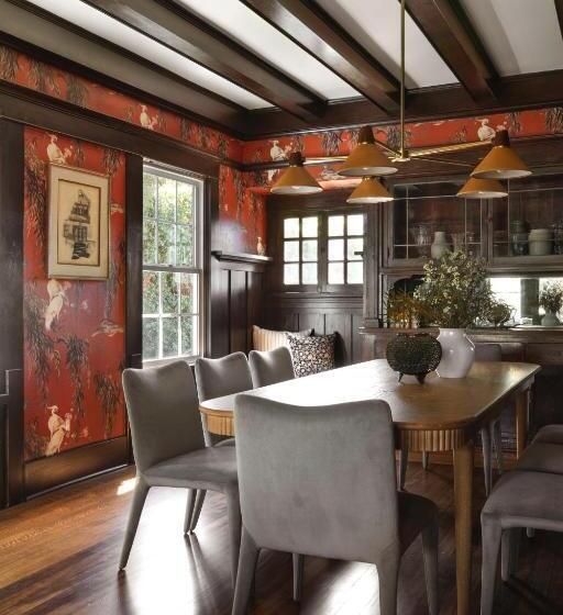 Семейное Бунгало, The Craft House Inn