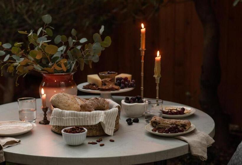 Номер Стандарт с Террасой, The Craft House Inn