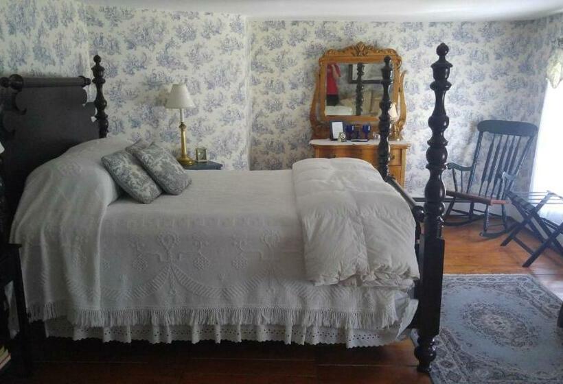 Номер Стандарт Вид на Сад, Harpswell Inn