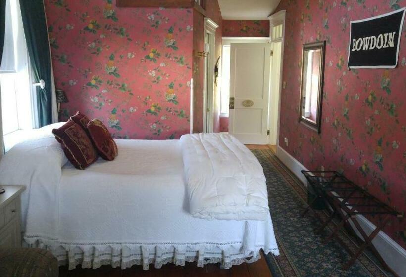 Номер Стандарт с Балконом, Harpswell Inn