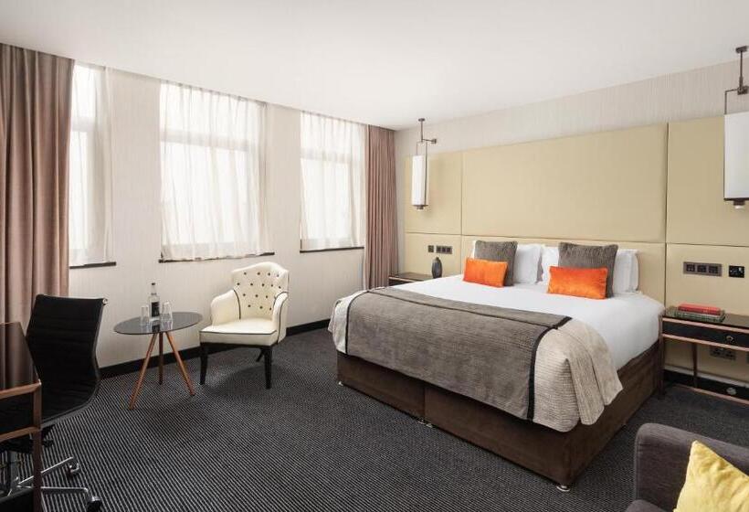 Полулюкс, Montcalm Royal London House, London City