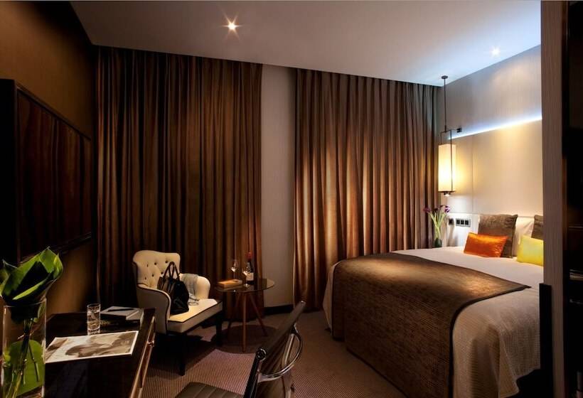Family Suite, Montcalm Royal London House, London City