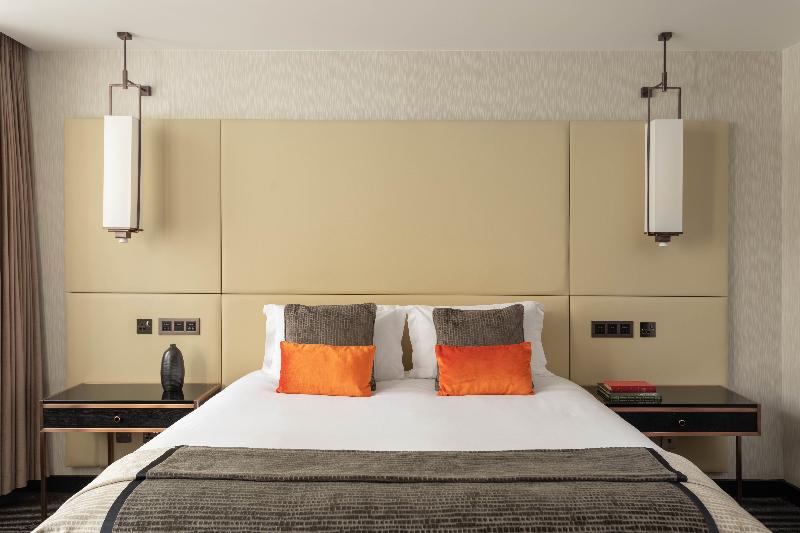 Полулюкс, Montcalm Royal London House, London City