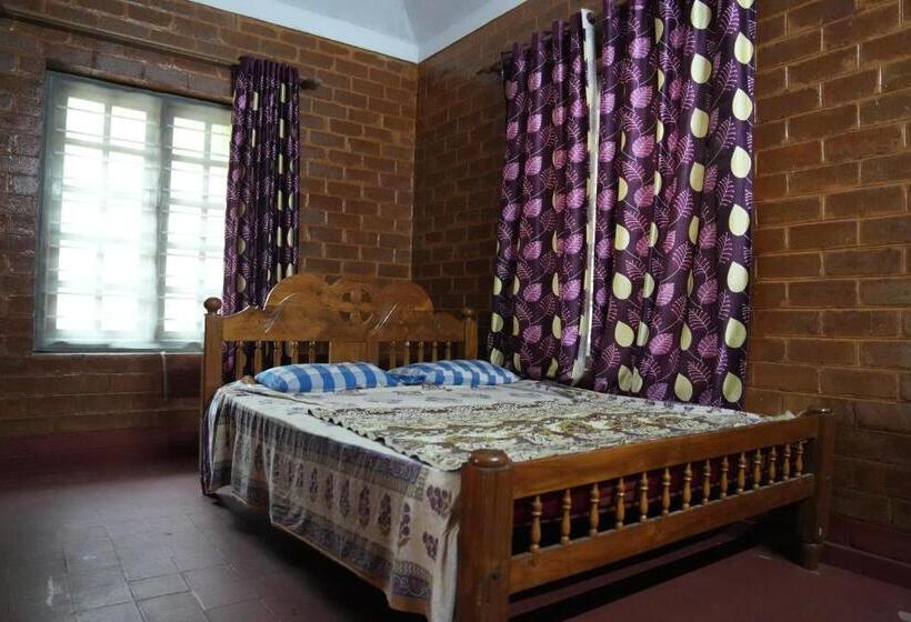 ویلای یک اتاق خوابه با استخر شنا, Sree Resorts