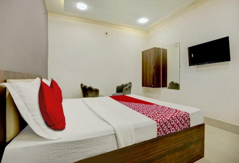 Трехместный Номер Классика, Oyo Flagship Inder Guest House