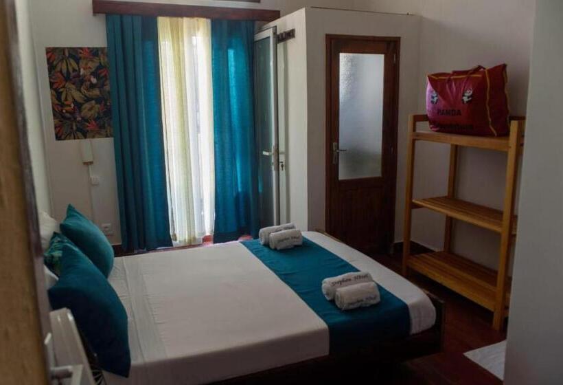 Habitación Estándar, Stephen