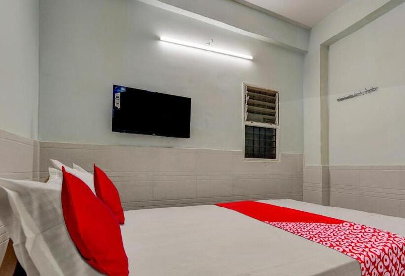 Трехместный Номер Классика, Oyo Flagship Sri Sai Lodge