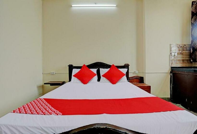 Трехместный Номер Классика, Oyo Flagship The Mount View Hotel And Resort