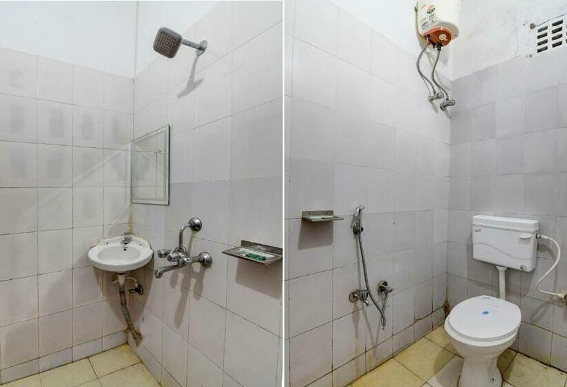 اتاق کلاسیک سه تخته, O Pramod Residency