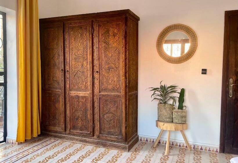 اتاق استاندارد با بالکن, Darna Surf House Morocco