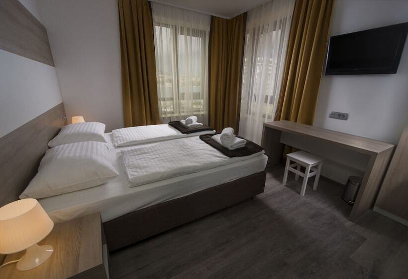 اتاق استاندارد با چشم‌انداز دریا, Hostel Sol