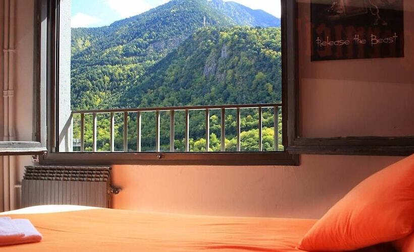 اتاق استاندارد, Barri Antic Hostel & Pub