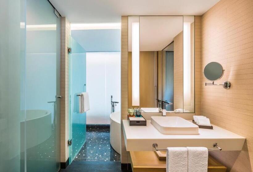 חדר קלאב עם מיטת קינג, Le Meridien Qingdao West Coast