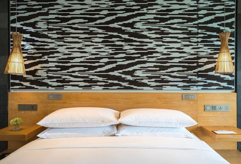 Люкс Вид на Сад, Renaissance Bali Uluwatu Resort & Spa