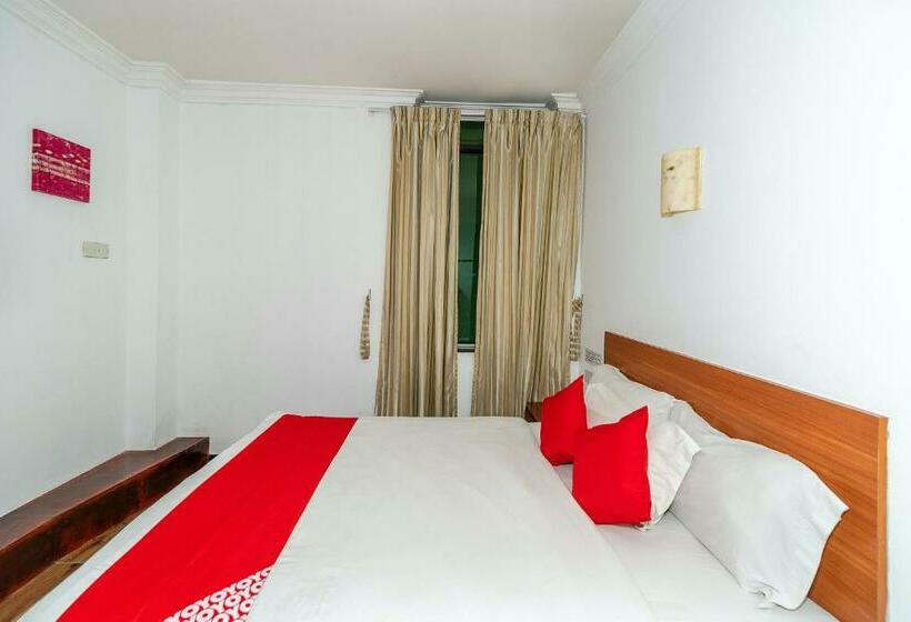 Quarto Deluxe, Switz Paradise