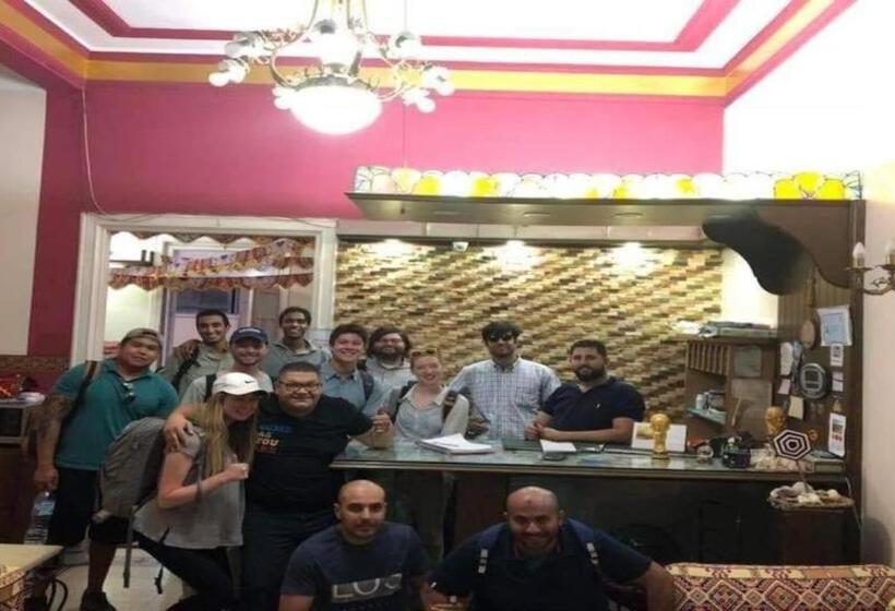 اتاق خانوادگی با سرویس بهداشتی مشترک, Meramees