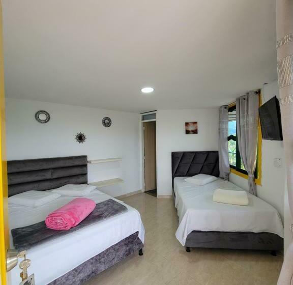 四人标准间, Casona Hotel La Divisa