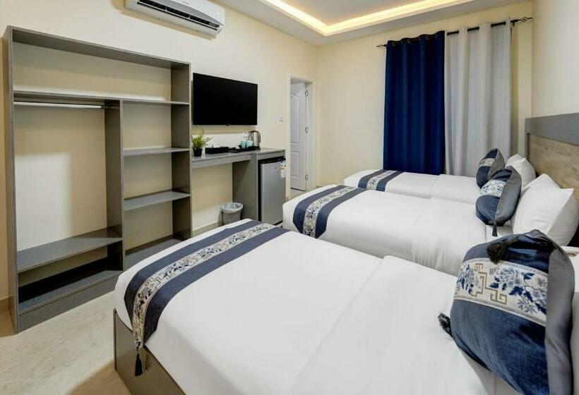 اتاق استاندارد سه نفره, Three Palms Suites