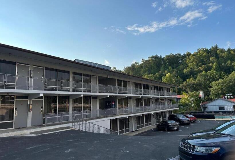 کلبه ییلاقی, Timber Ridge Lodge Gatlinburg