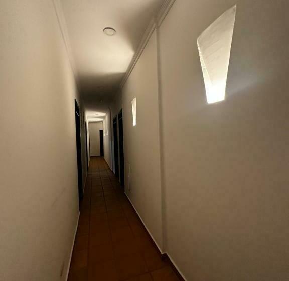 اتاق استاندارد سه نفره, Artistico