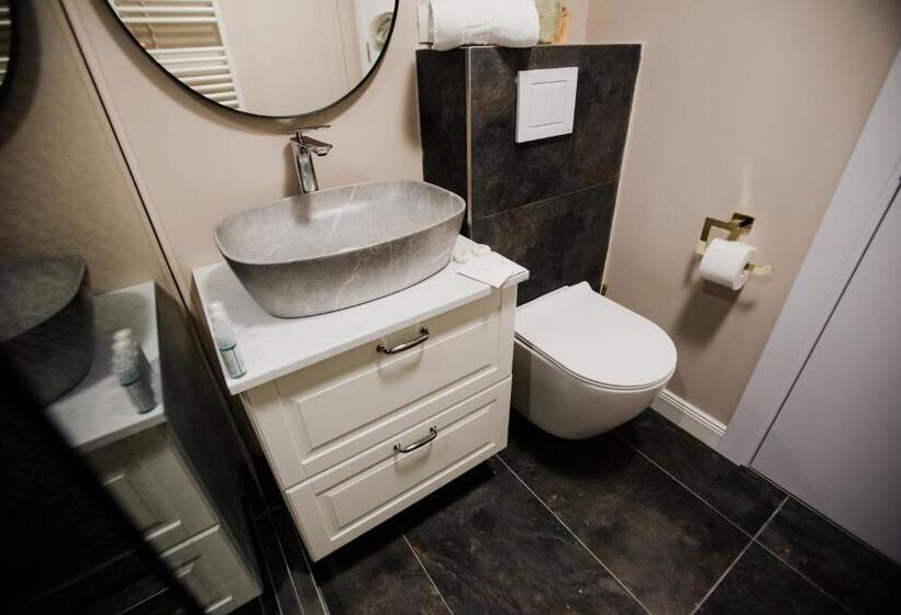 اتاق استاندارد با بالکن, Avangarde Sea Luxury Apartments