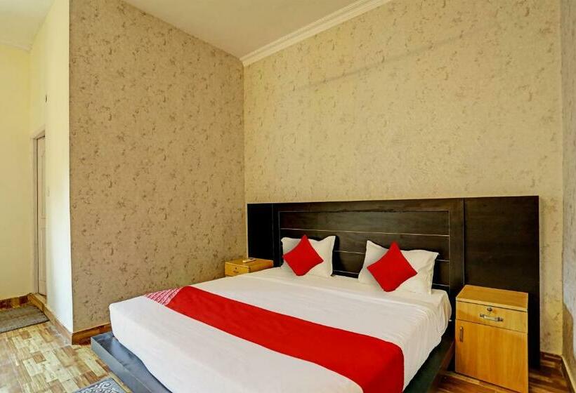 Трехместный Номер Классика, Oyo Flagship Hotel Jagdambey Residency
