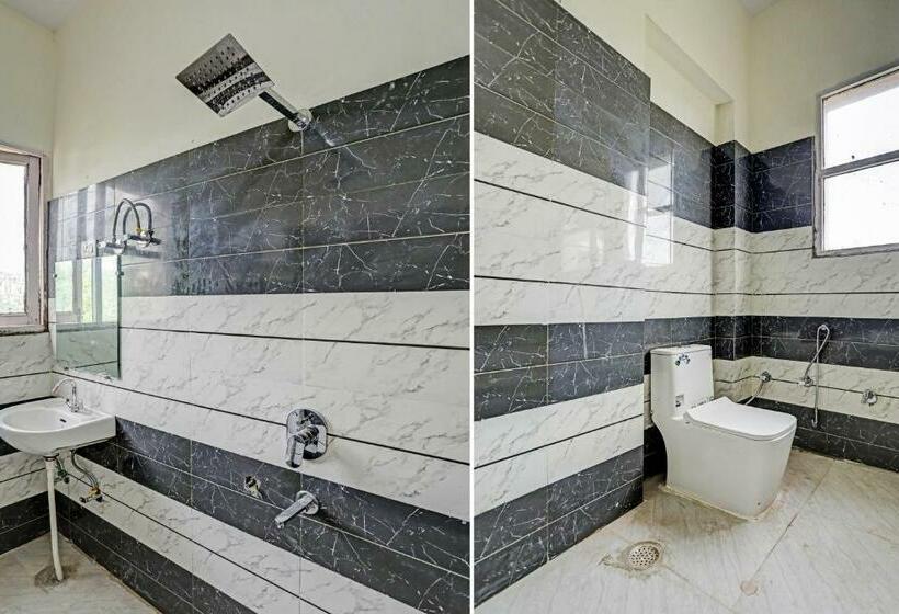 Трехместный Номер Классика, Oyo Flagship Hotel Jagdambey Residency