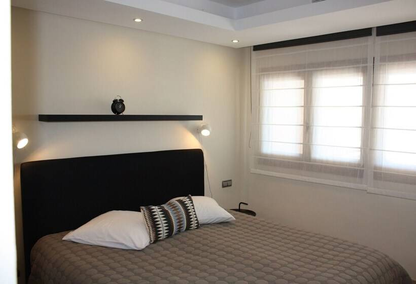 Апартаменты 2 Спальни с Бассейном, Bahía Boutique Apartments